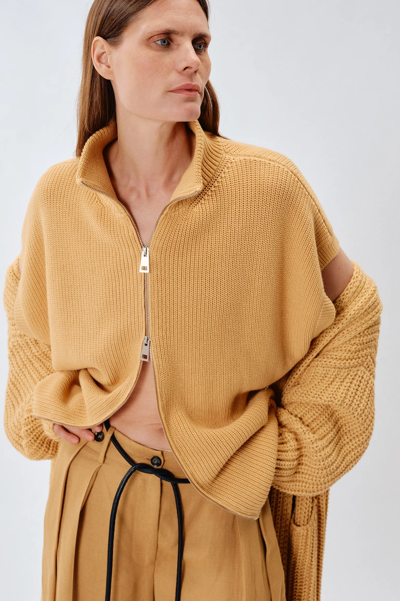 GILET AVEC FERMETURE ÃCLAIR