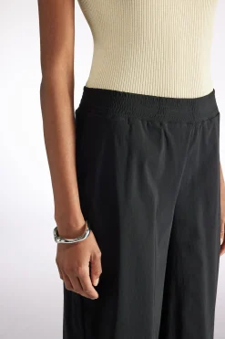 PANTALON CROP
