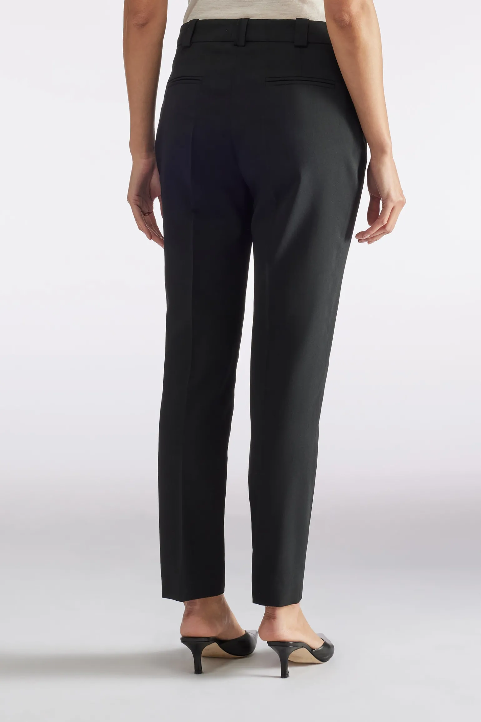 PANTALON DE TAILLEUR EN TOILE DE LAINE