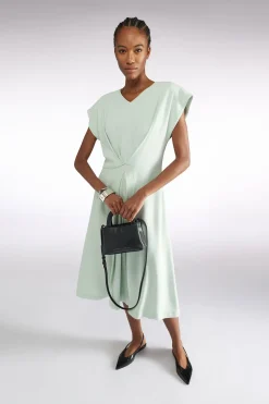 ROBE Ã DRAPÃ
