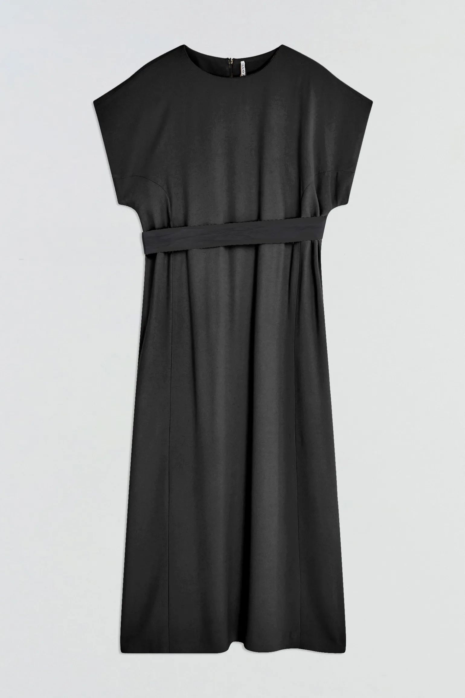 ROBE AVEC CEINTURE EN SATIN