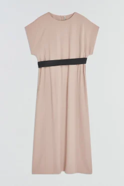 ROBE AVEC CEINTURE EN SATIN