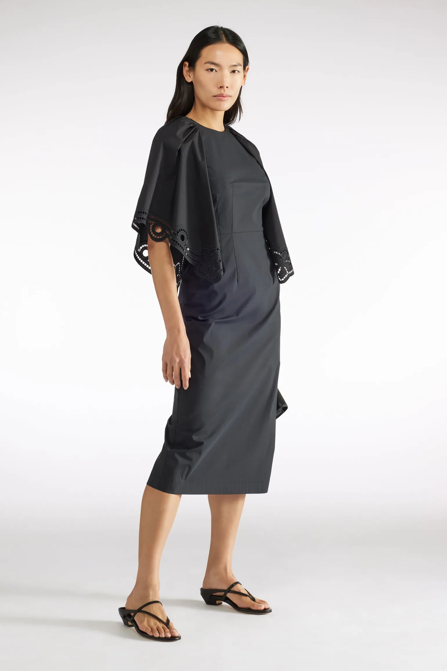 ROBE BRODERIE DENTELLE SANGALLO